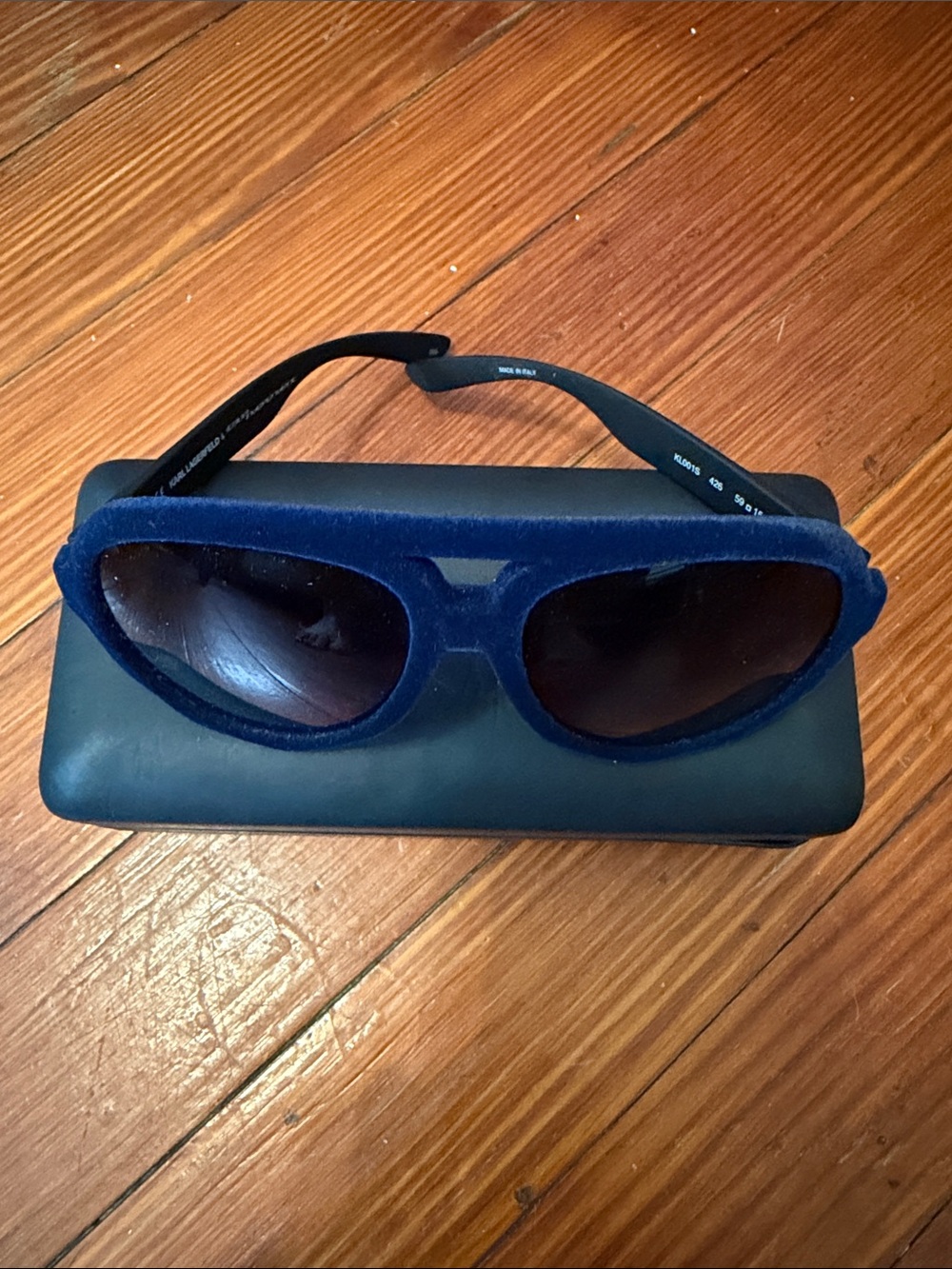 Authentic Karl Lagerfeld Navy Velvet Frame Sunglasses with Black Arms